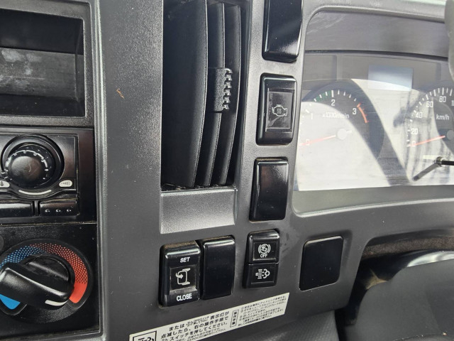 いすゞ フォワード 中型 平ボディ（クレーン付） TKG-FRR90S1(101776) 27枚目