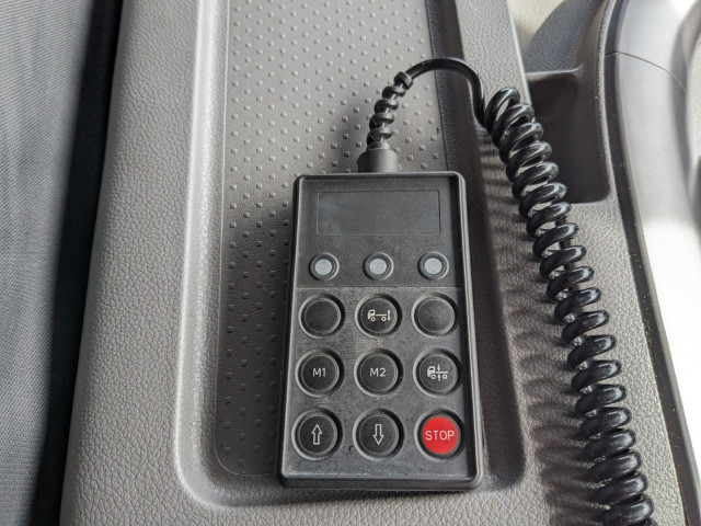 UDトラックス（日産） クオン 大型 ウィング QKG-CD5ZA(101775) 45枚目