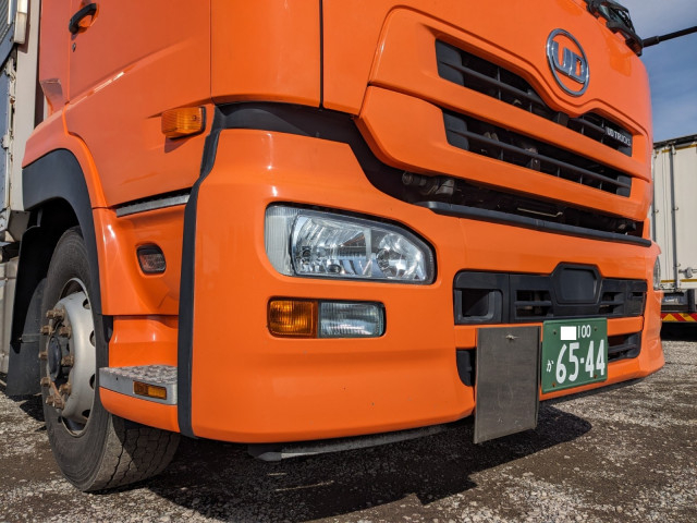 UDトラックス（日産） クオン 大型 ウィング QKG-CD5ZA(101775) 50枚目