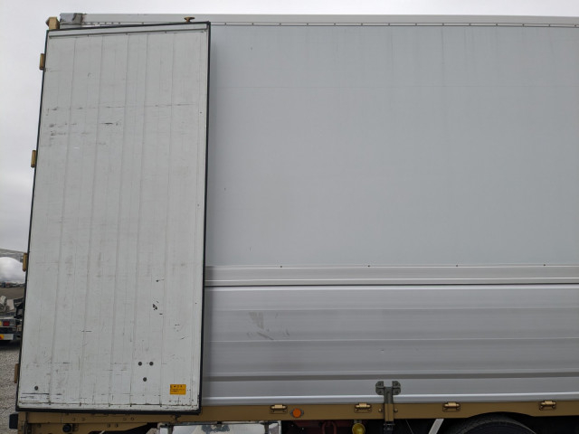 日野 プロフィア 大型 ウィング QPG-FW1EXEG(101777) 32枚目