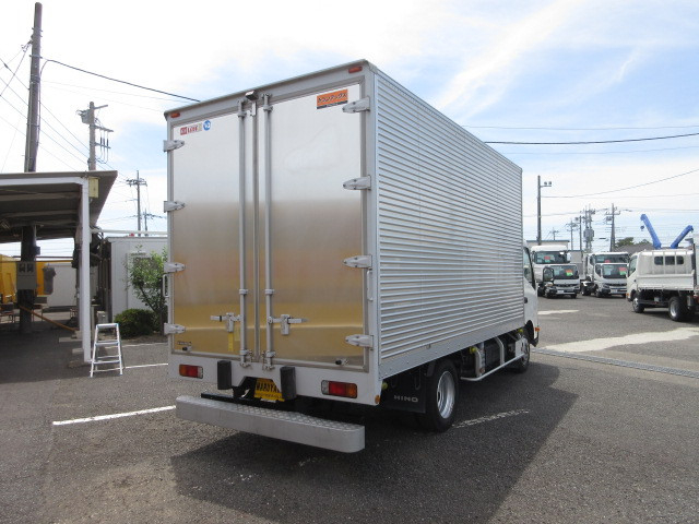 日野 デュトロ 小型 バン 2RG-XZU710M(109749) 4枚目