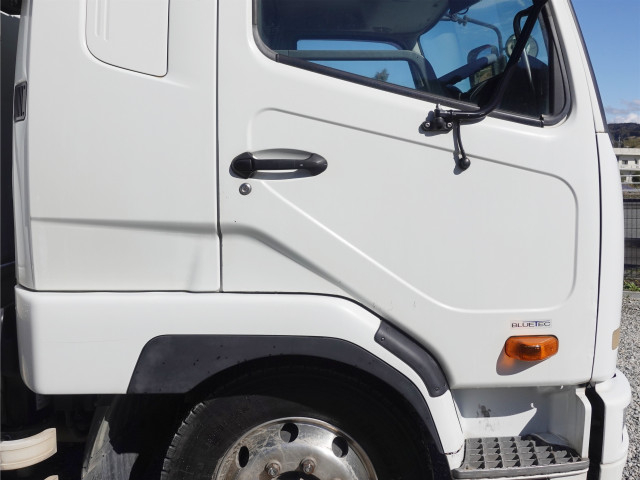 三菱ふそう ファイター 増トン 冷蔵冷凍バン QKG-FK62FZ(101795) 7枚目