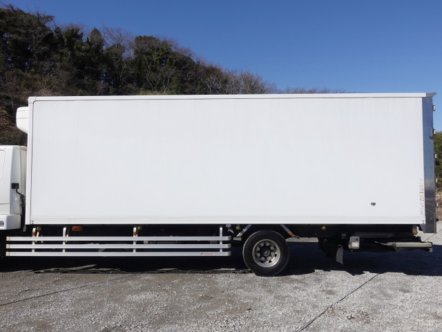 三菱ふそう ファイター 増トン 冷蔵冷凍バン QKG-FK62FZ(101795) 11枚目