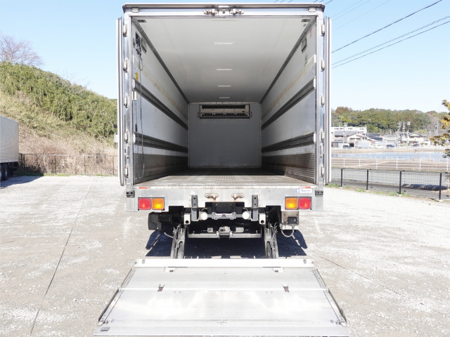 三菱ふそう ファイター 増トン 冷蔵冷凍バン QKG-FK62FZ(101795) 15枚目