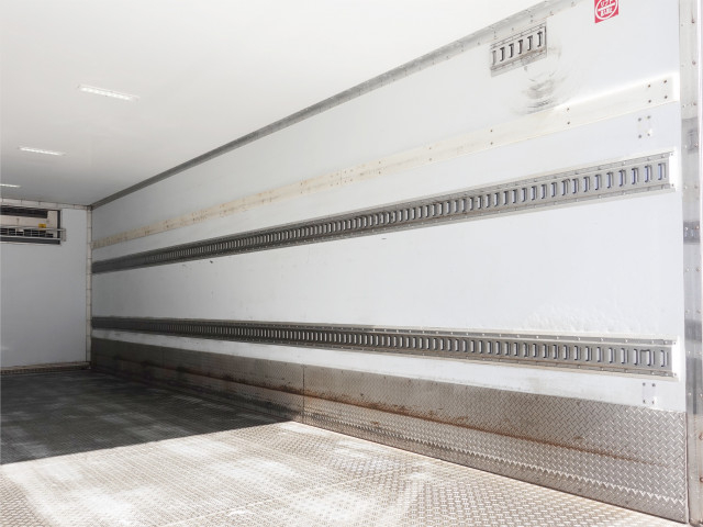 三菱ふそう ファイター 増トン 冷蔵冷凍バン QKG-FK62FZ(101795) 19枚目