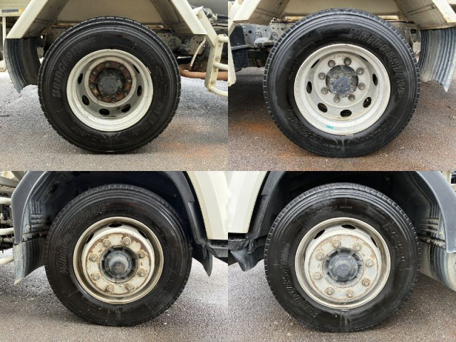 いすゞ フォワード 増トン ミキサー車 LKG-FTR90S2(101797) 24枚目