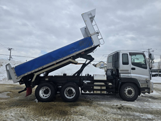 いすゞ ギガ 大型 土砂ダンプ QKG-CXZ77AT(101801) 4枚目