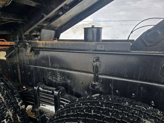 いすゞ ギガ 大型 土砂ダンプ QKG-CXZ77AT(101801) 18枚目