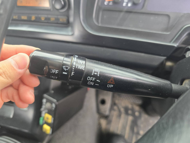 いすゞ ギガ 大型 土砂ダンプ QKG-CXZ77AT(101801) 29枚目