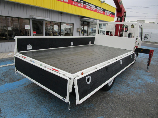 日野 デュトロ 小型 平ボディ（クレーン付） TKG-XZU650M(101804) 2枚目