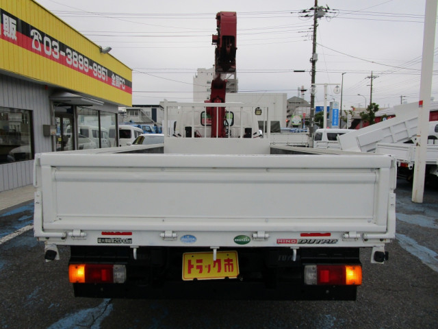 日野 デュトロ 小型 平ボディ（クレーン付） TKG-XZU650M(101804) 5枚目