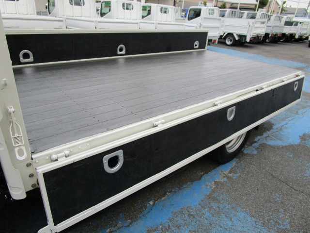 日野 デュトロ 小型 平ボディ（クレーン付） TKG-XZU650M(101804) 14枚目