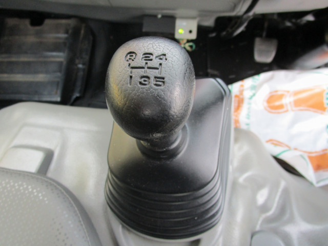 日野 デュトロ 小型 平ボディ（クレーン付） TKG-XZU650M(101804) 33枚目