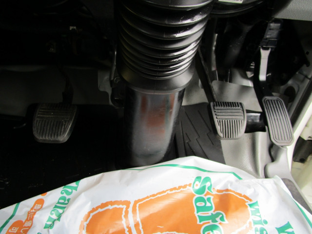 日野 デュトロ 小型 平ボディ（クレーン付） TKG-XZU650M(101804) 34枚目