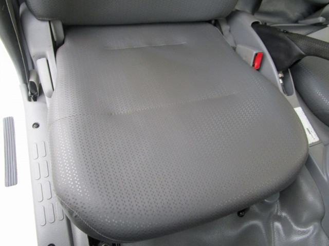 日野 デュトロ 小型 平ボディ（クレーン付） TKG-XZU650M(101804) 36枚目