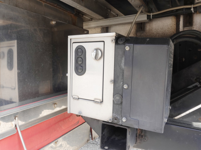 いすゞ フォワード 増トン ウィング LKG-FTR90T2(101808) 22枚目