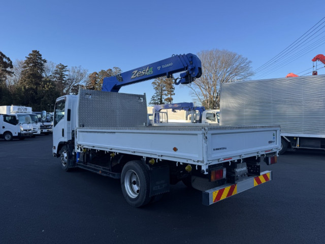 いすゞ エルフ 小型 平ボディ（クレーン付） TKG-NPR85AR(101810) 4枚目