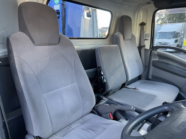 いすゞ エルフ 小型 平ボディ（クレーン付） TKG-NPR85AR(101810) 31枚目