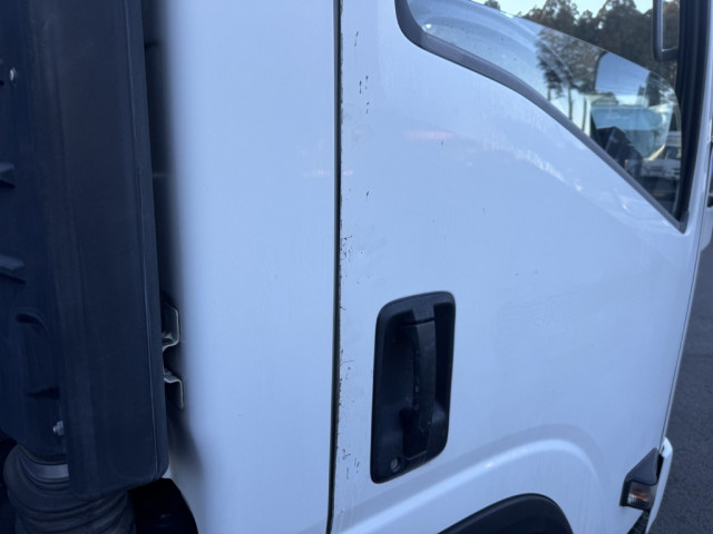 いすゞ エルフ 小型 平ボディ（クレーン付） TKG-NPR85AR(101810) 50枚目