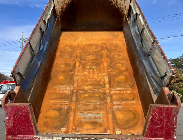 いすゞ フォワード 中型 土砂ダンプ LKG-FTR90S2(101818) 11枚目