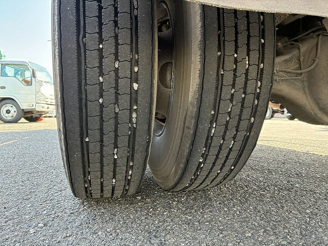 いすゞ フォワード 中型 平ボディ PKG-FRR90S2(101824) 25枚目