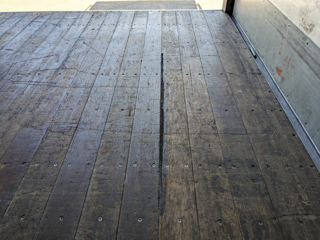 いすゞ フォワード 中型 ウィング PKG-FRR90T2(101826) 18枚目