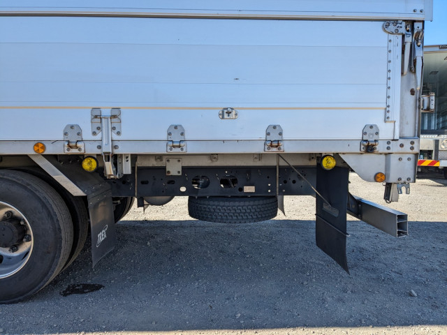 いすゞ フォワード 中型 ウィング PKG-FRR90T2(101826) 22枚目