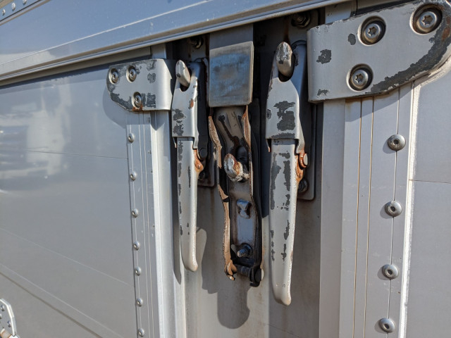 いすゞ フォワード 中型 ウィング PKG-FRR90T2(101826) 28枚目