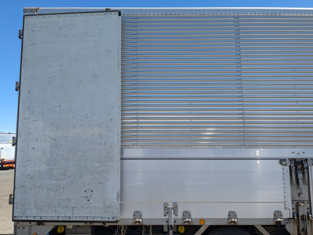 いすゞ フォワード 中型 ウィング PKG-FRR90T2(101826) 30枚目