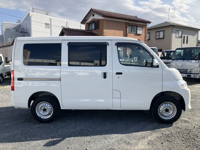 マツダ ボンゴ 小型 Translation missing: ja.item.body_keijou_enum.body_keijou_light_van 5BF-S403Z(101844) 13枚目