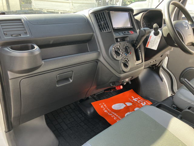 マツダ ボンゴ 小型 Translation missing: ja.item.body_keijou_enum.body_keijou_light_van 5BF-S403Z(101844) 19枚目