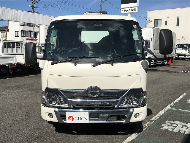 日野 デュトロ 小型 ミキサー車 2PG-XZU600E(101846) 2枚目