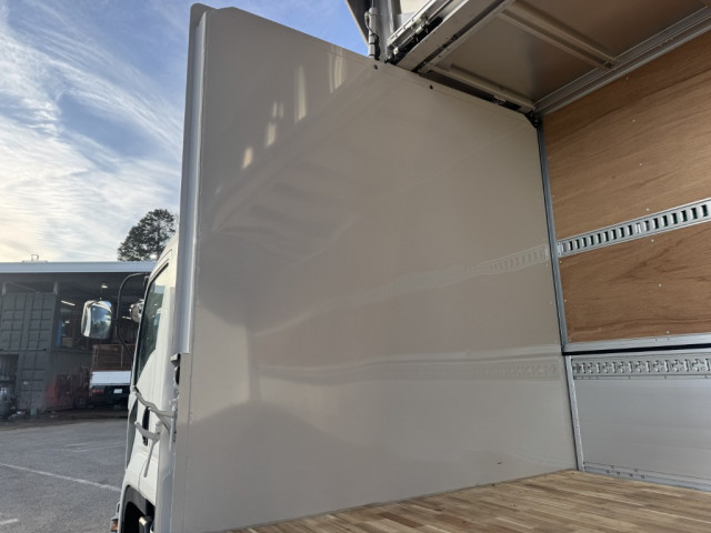 いすゞ フォワード 中型 ウィング 2RG-FRR90S2(101849) 18枚目