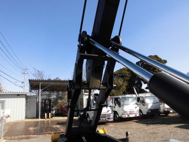 UDトラックス（日産） コンドル 増トン コンテナ専用車 BDG-LK36C(101931) 14枚目