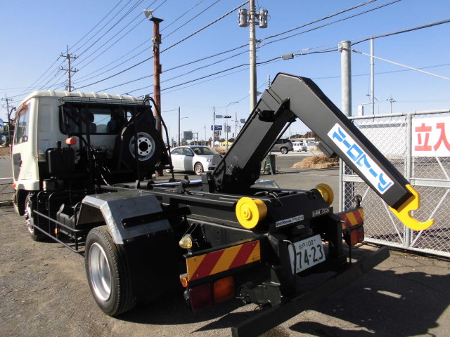 UDトラックス（日産） コンドル 増トン コンテナ専用車 BDG-LK36C(101931) 22枚目