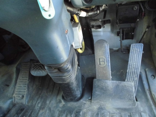 UDトラックス（日産） コンドル 増トン コンテナ専用車 BDG-LK36C(101931) 26枚目