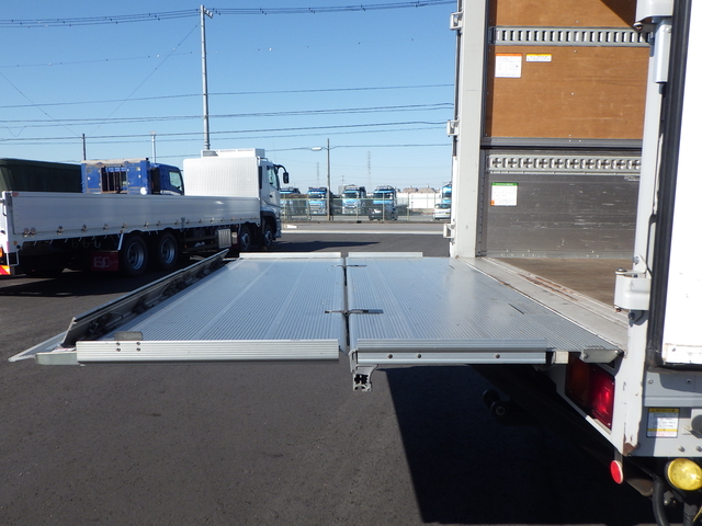 いすゞ フォワード 中型 ウィング 2RG-FRR90T2(101934) 19枚目