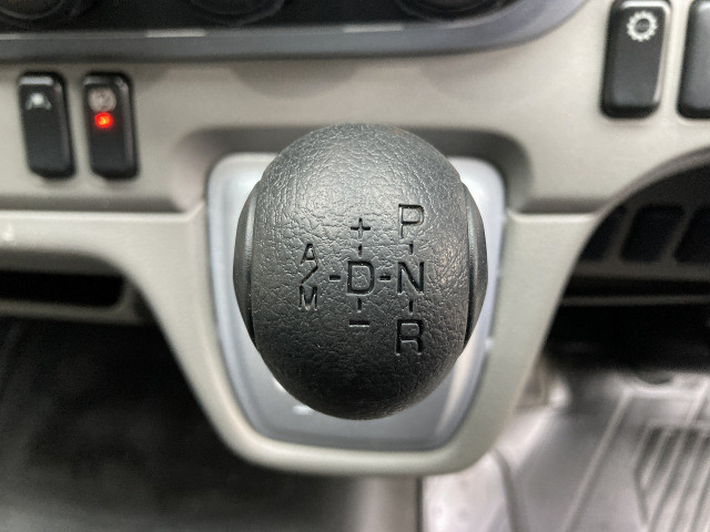 三菱ふそう キャンター 小型 バン TPG-FEB50(101933) 19枚目