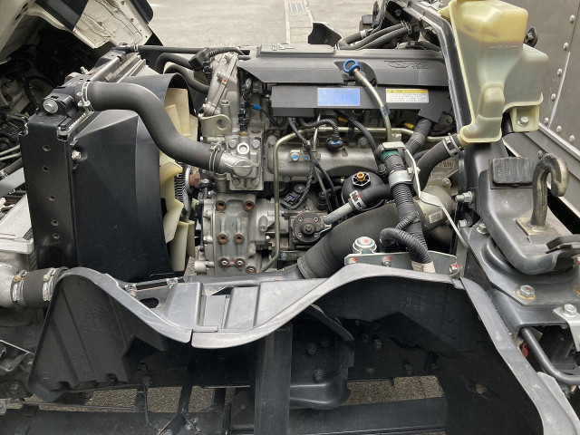 三菱ふそう キャンター 小型 バン TPG-FEB50(101933) 30枚目