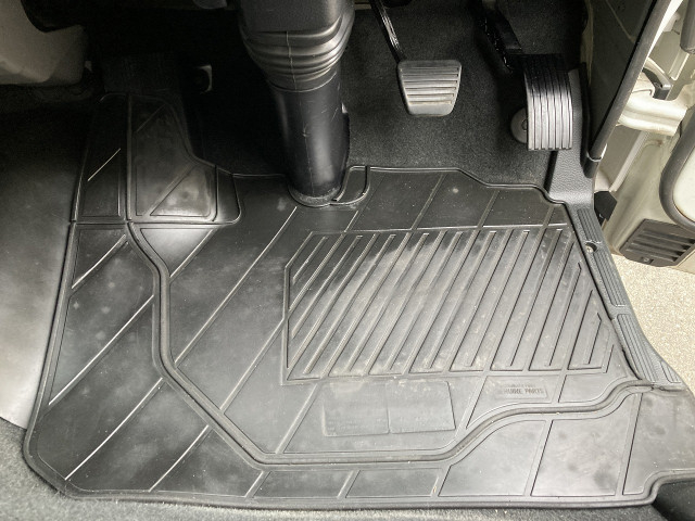 三菱ふそう キャンター 小型 バン TPG-FEB50(101933) 41枚目