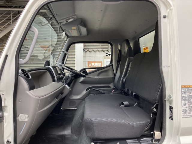 三菱ふそう キャンター 小型 バン TPG-FEB50(101933) 42枚目