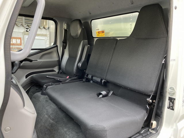 三菱ふそう キャンター 小型 バン TPG-FEB50(101933) 43枚目
