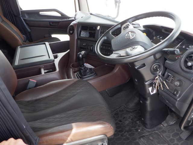 日野 プロフィア 大型 ウィング 2DG-FW1AHG(101935) 13枚目