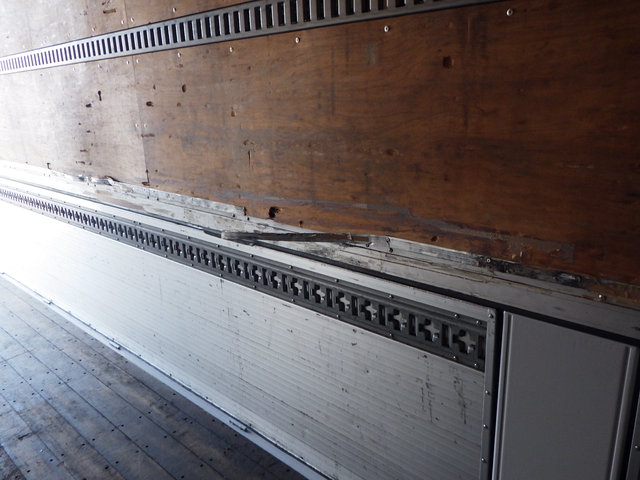 日野 プロフィア 大型 ウィング 2DG-FW1AHG(101937) 14枚目