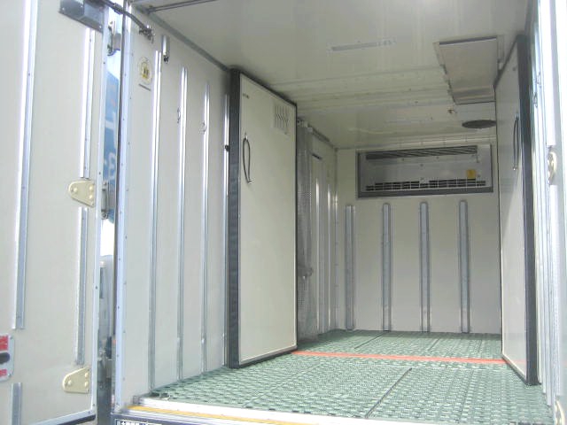 いすゞ エルフ 小型 冷蔵冷凍バン TPG-NLR85AN(101936) 6枚目