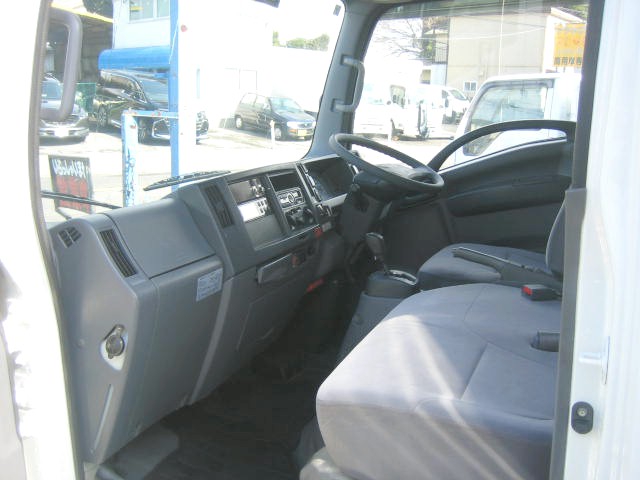 いすゞ エルフ 小型 冷蔵冷凍バン TPG-NLR85AN(101936) 29枚目