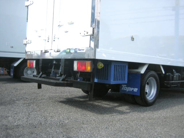 いすゞ エルフ 小型 冷蔵冷凍バン TPG-NLR85AN(101936) 18枚目