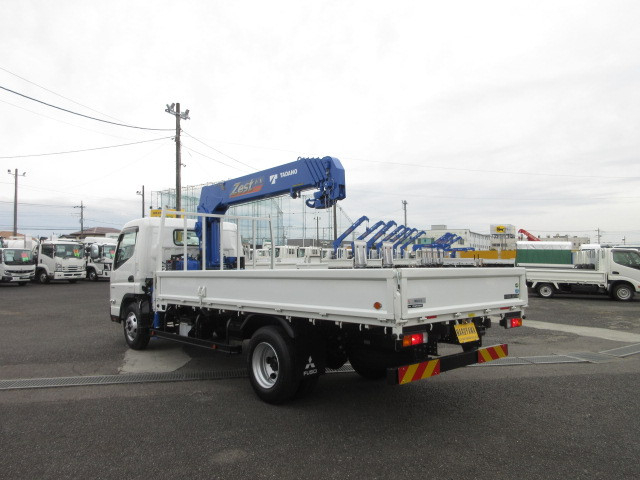 三菱ふそう キャンター 小型 平ボディ（クレーン付） 2PG-FEB80(101975) 3枚目
