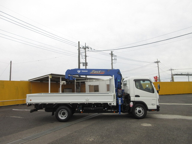 三菱ふそう キャンター 小型 平ボディ（クレーン付） 2PG-FEB80(101975) 6枚目