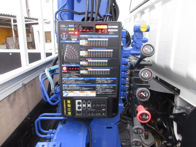 三菱ふそう キャンター 小型 平ボディ（クレーン付） 2PG-FEB80(101975) 20枚目